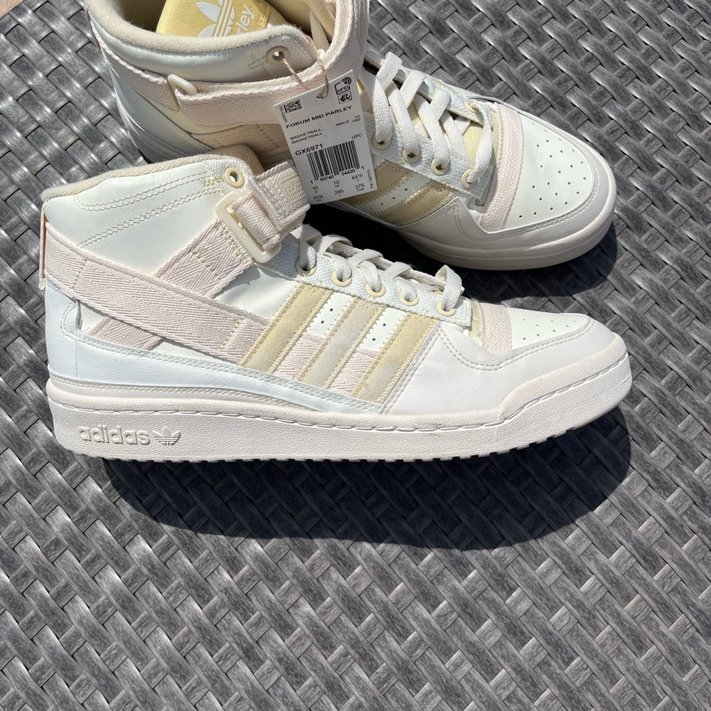 Forum Mid Parley Adidas Sneakers in Cream and Off-White - Picture 13 of 13